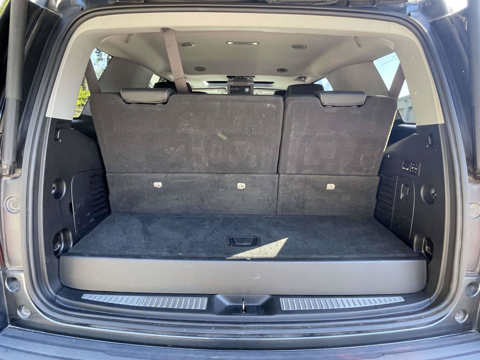 Used 2020 Chevrolet Tahoe Premier AWD/4WD image 9