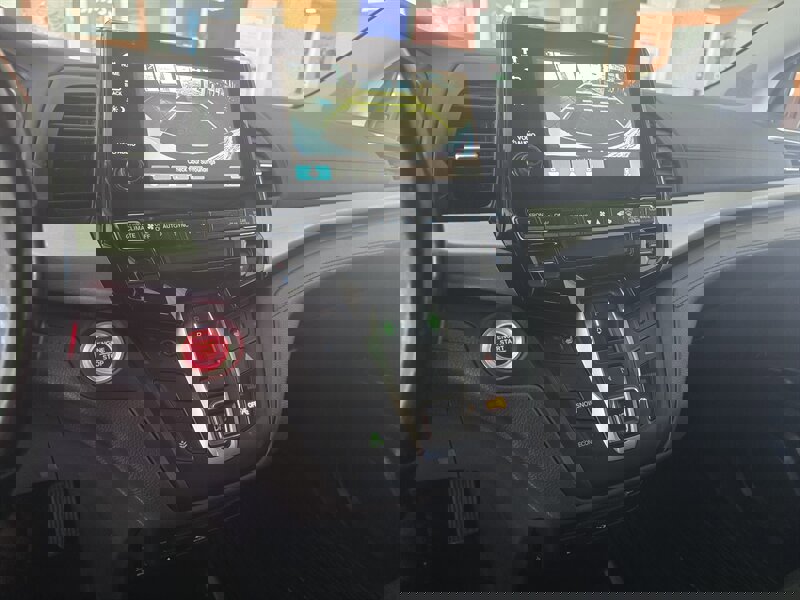 Used 2018 Honda Odyssey EX-L image 25