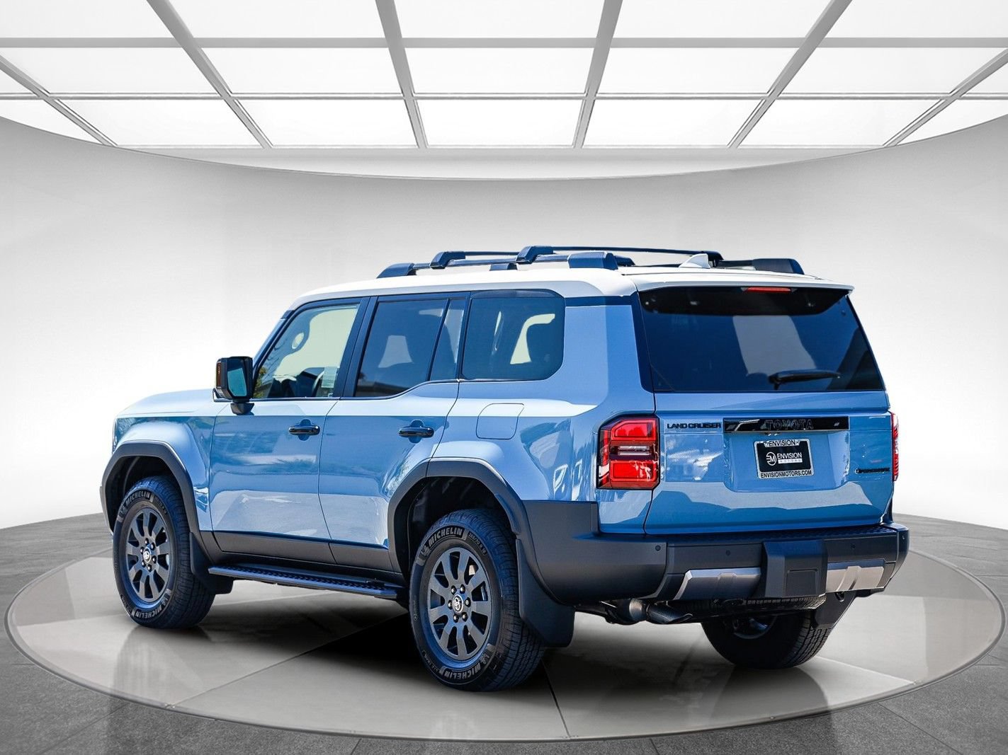 Used 2026 Toyota Land Cruiser w/ Premium Package AWD/4WD image 2