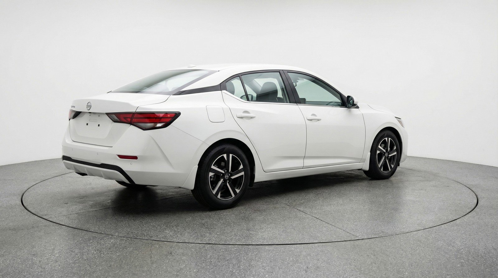 Used 2025 Nissan Sentra SV FWD image 9