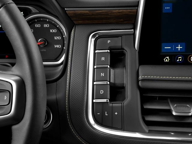 Used 2024 Chevrolet Suburban Premier AWD/4WD image 9