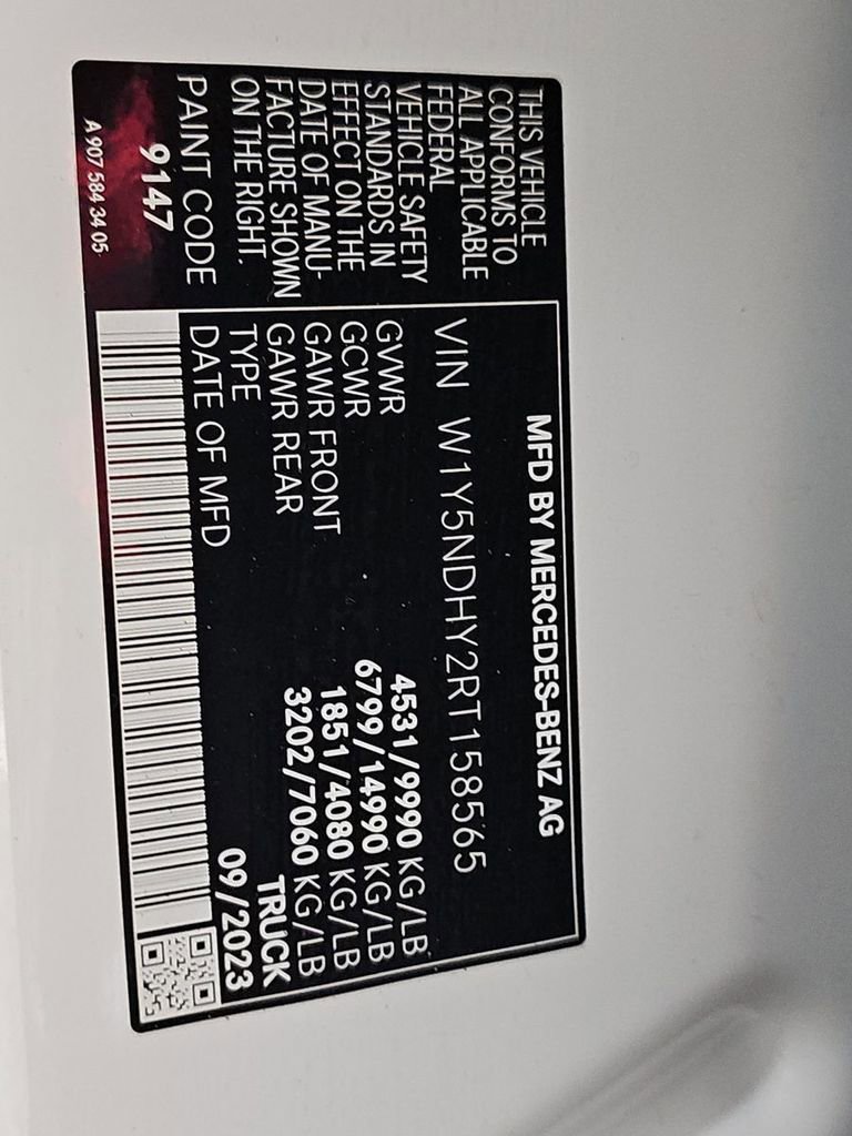 Used 2024 Mercedes-Benz Sprinter 3500 image 8