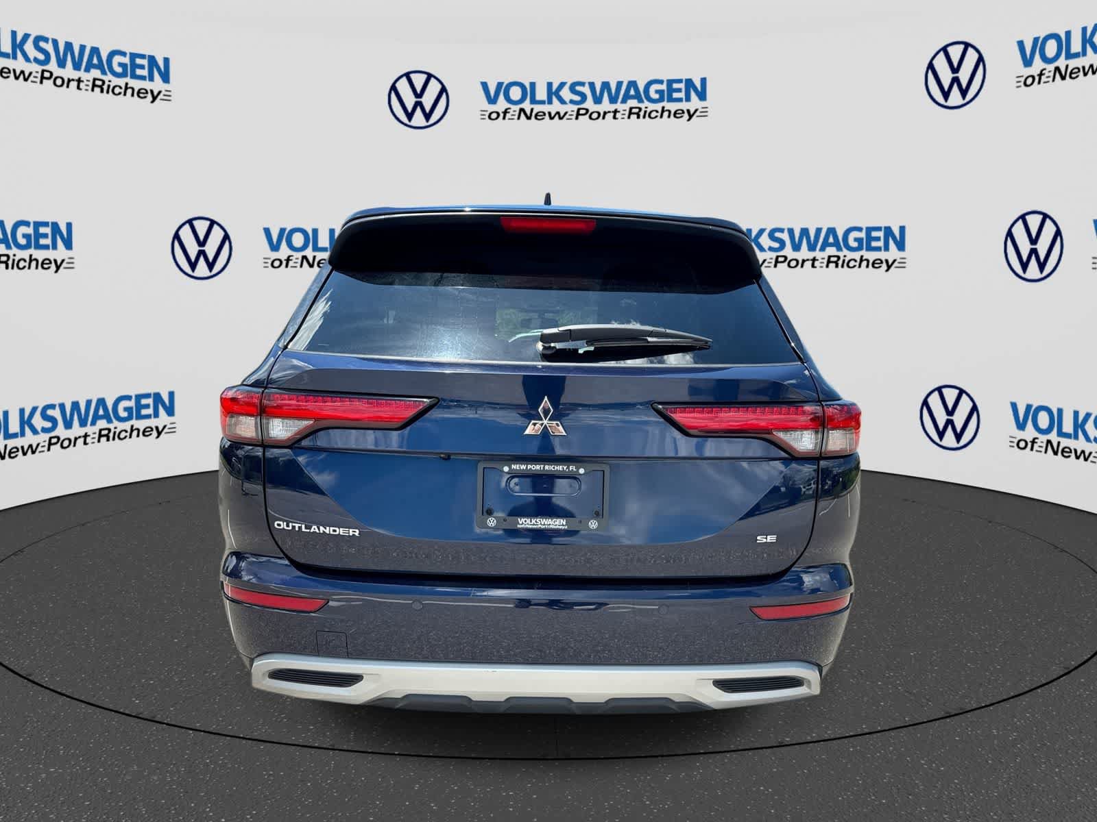 Used 2024 Mitsubishi Outlander SE FWD image 13