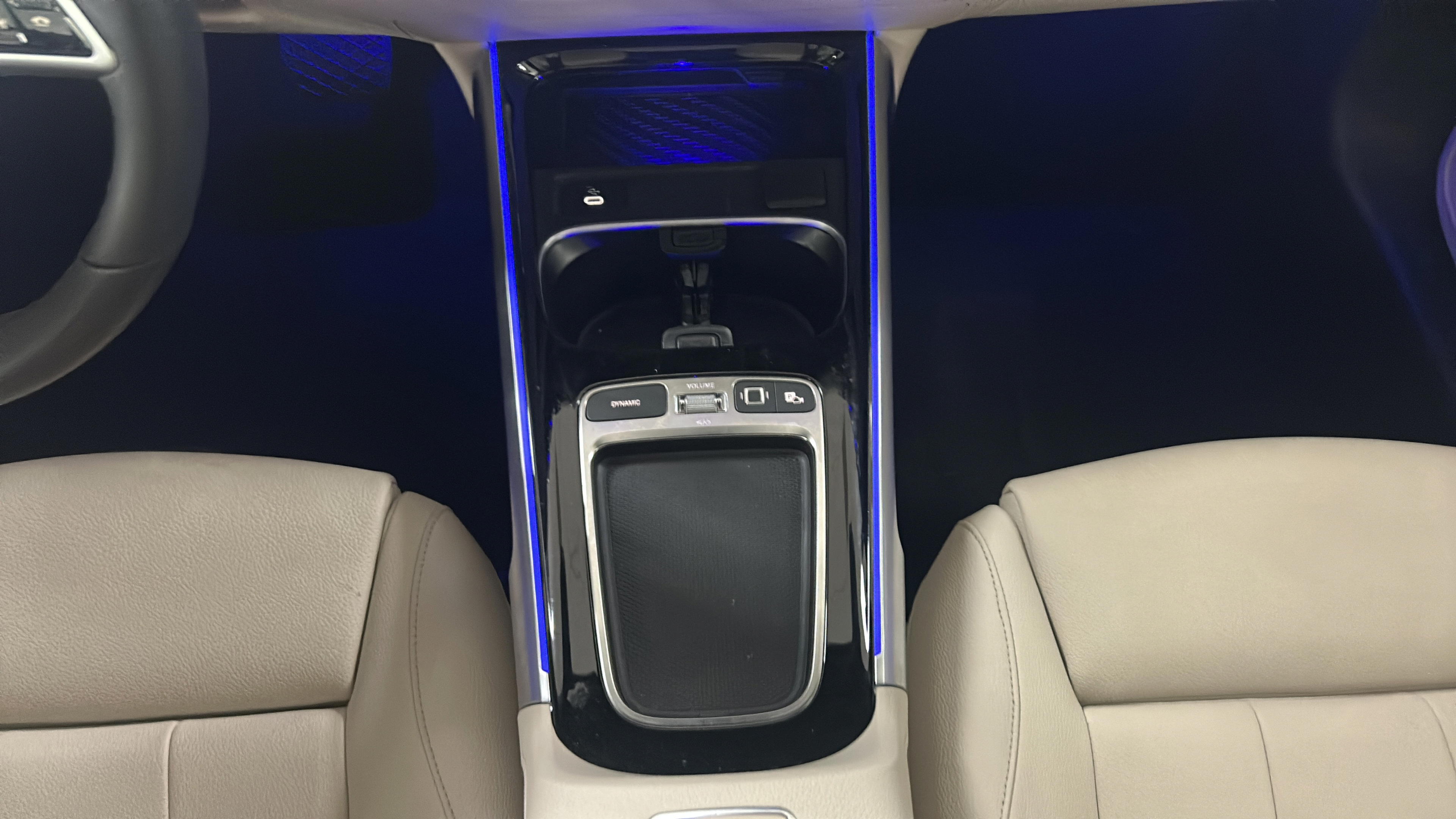 New 2025 Mercedes-Benz GLB 250 image 35