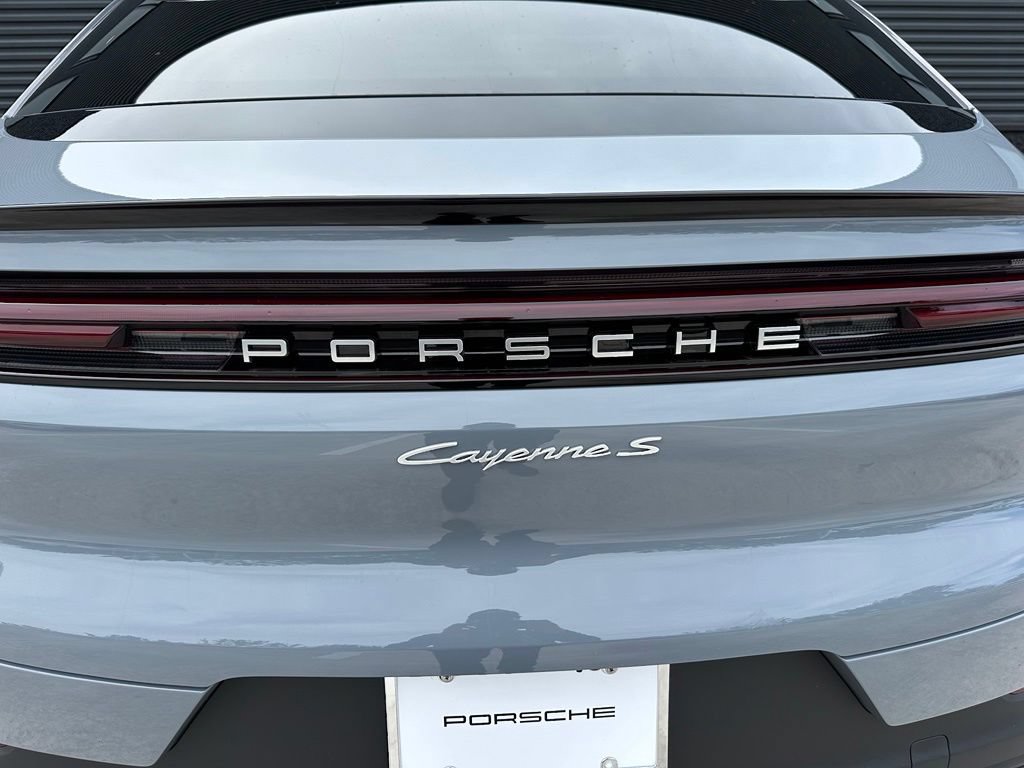 New 2026 Porsche Cayenne S AWD/4WD image 14