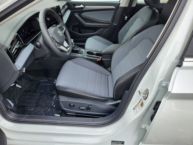 New 2026 Volkswagen Jetta SE FWD image 12