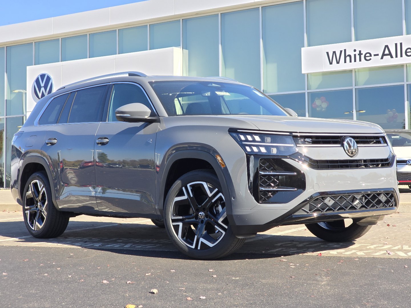 New 2027 Volkswagen Atlas SEL Premium R-Line AWD/4WD image 1