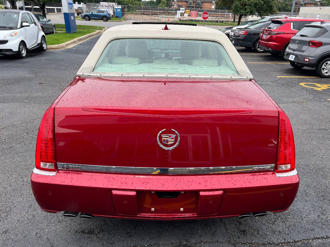 Used 2009 Cadillac DTS FWD image 14