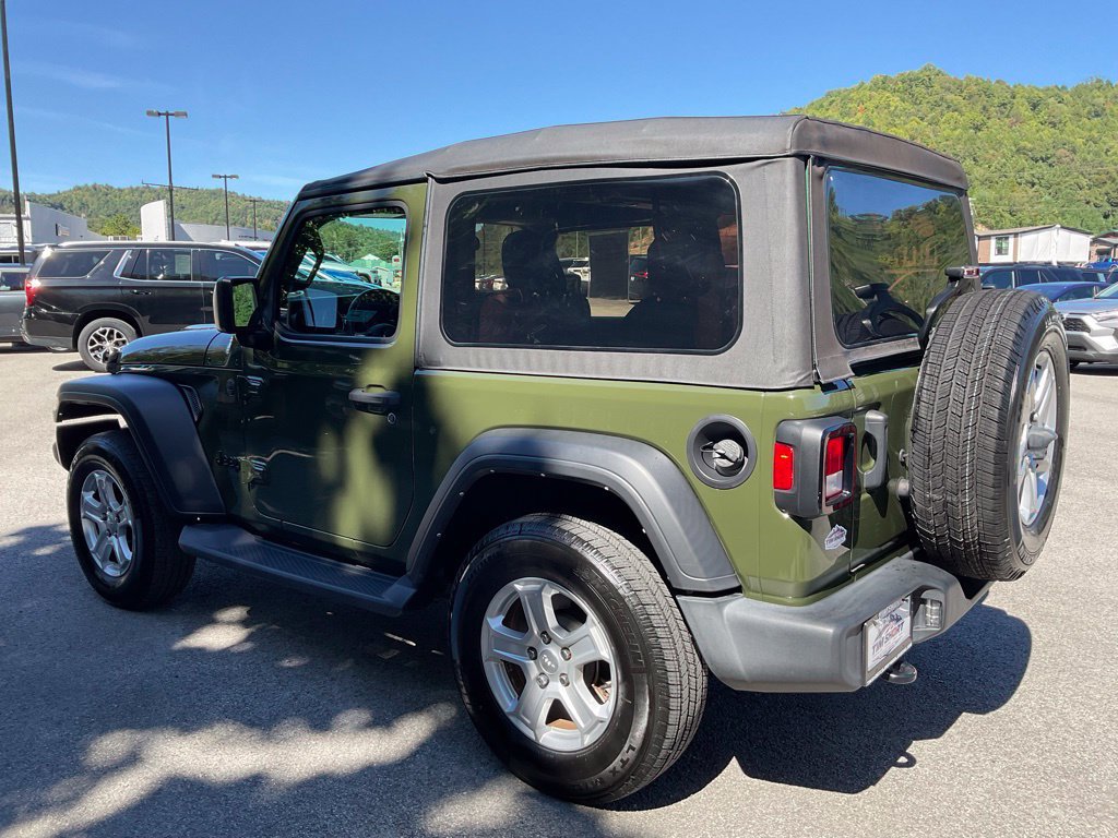Used 2022 Jeep Wrangler Sport AWD/4WD image 4