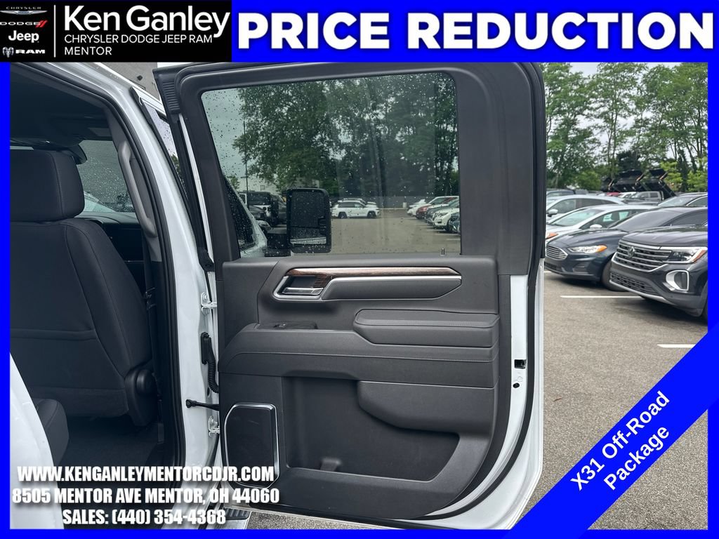 Used 2025 GMC Sierra 2500 SLE w/ SLE Value Package; AWD/4WD image 22