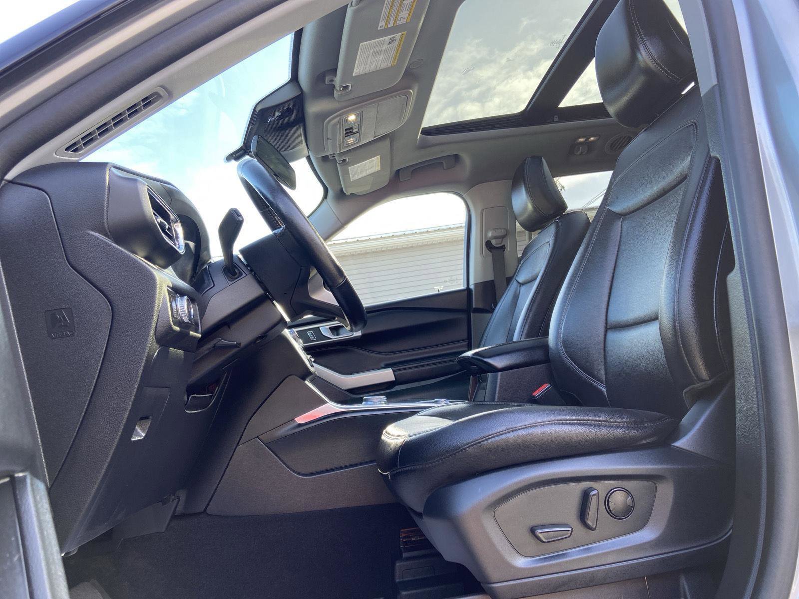 Used 2021 Ford Explorer XLT w/ Equipment Group 202A image 15