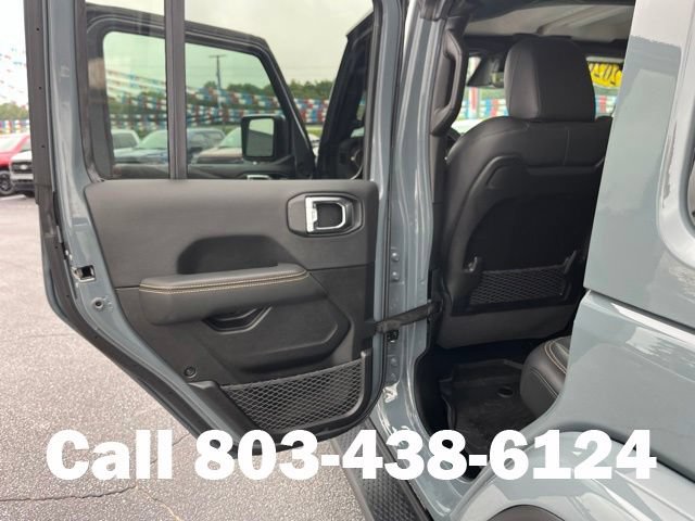 Used 2026 Jeep Wrangler Unlimited Sahara AWD/4WD image 9