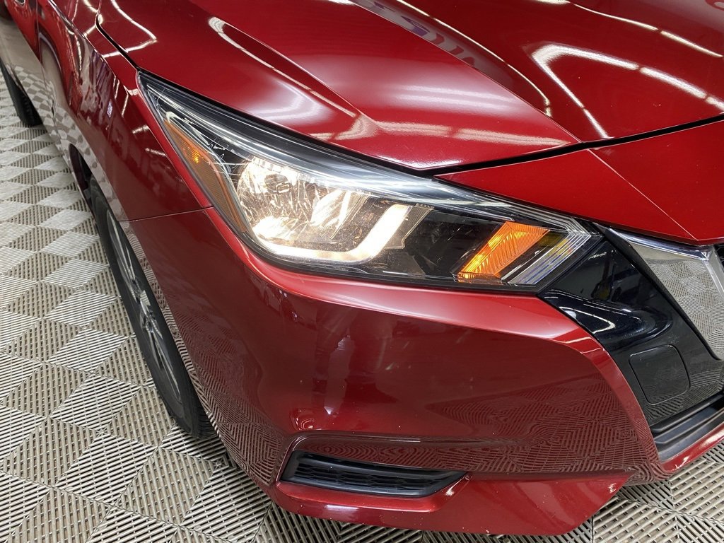 Used 2020 Nissan Versa SV w/ Trunk Package image 3