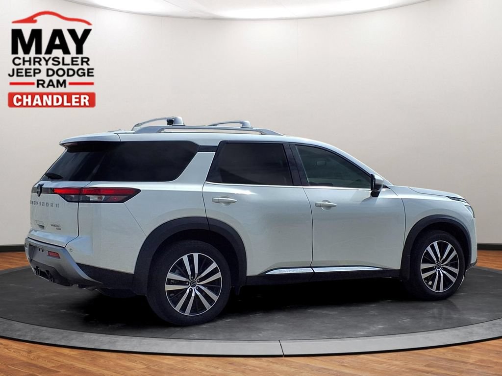 Used 2024 Nissan Pathfinder Platinum w/ Cargo Package AWD/4WD image 22