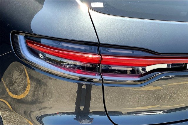 New 2026 Porsche Macan image 19