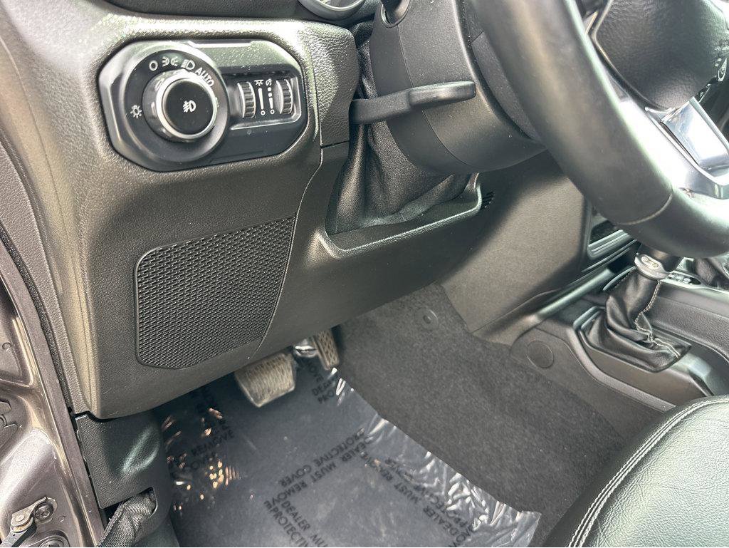 Used 2018 Jeep Wrangler Moab w/ Quick Order Package 24M Moab image 32