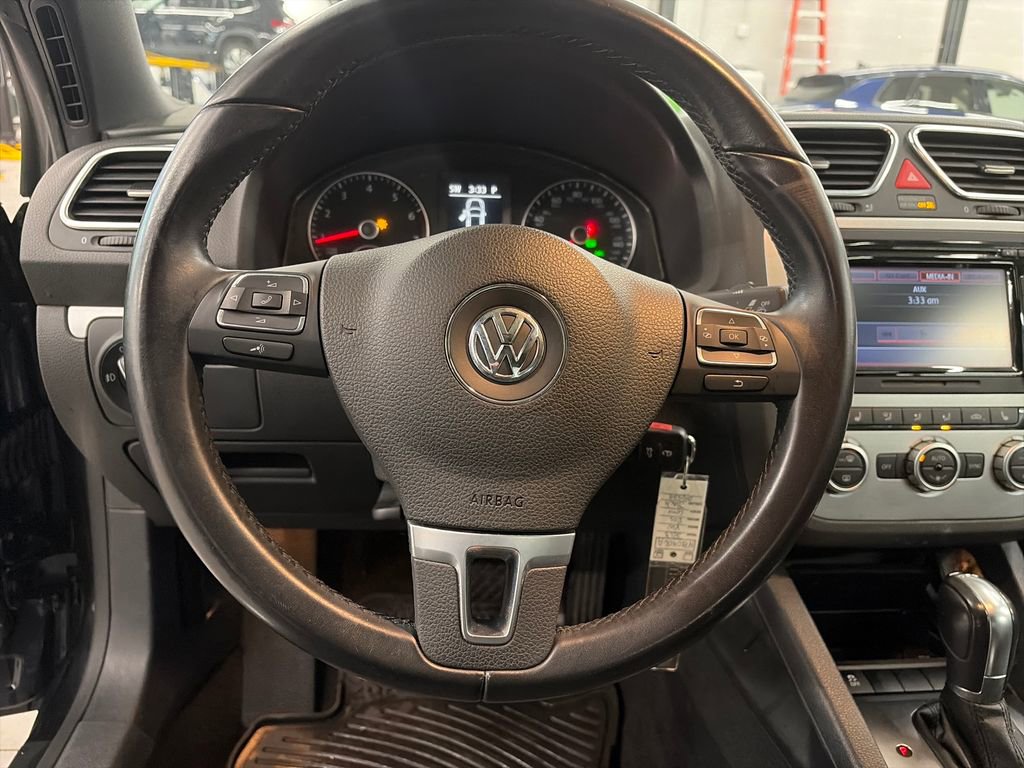 Used 2013 Volkswagen Eos Komfort FWD image 15