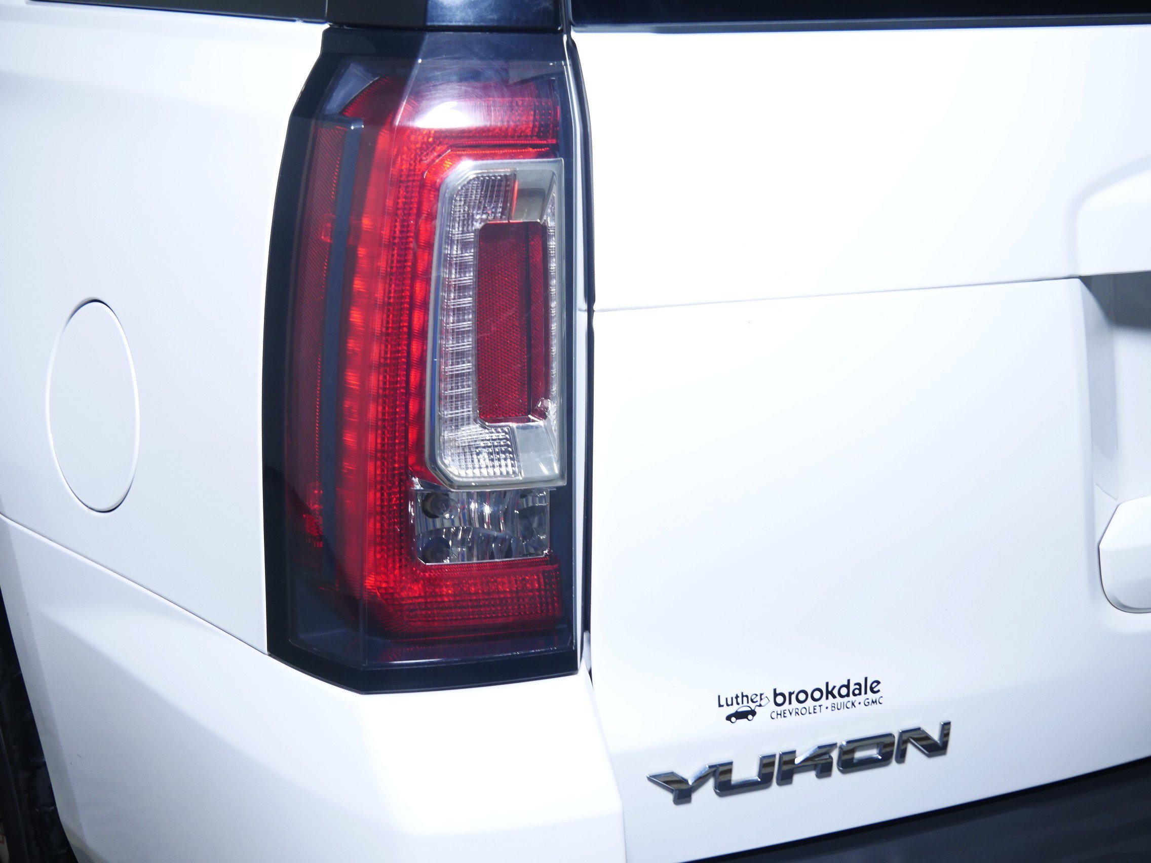 Certified 2019 GMC Yukon SLT AWD/4WD image 17