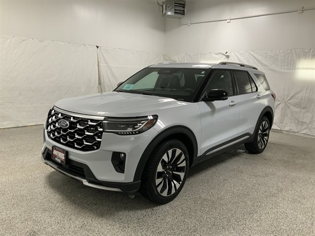 Used 2025 Ford Explorer Platinum w/ LUX Leather Package image 2
