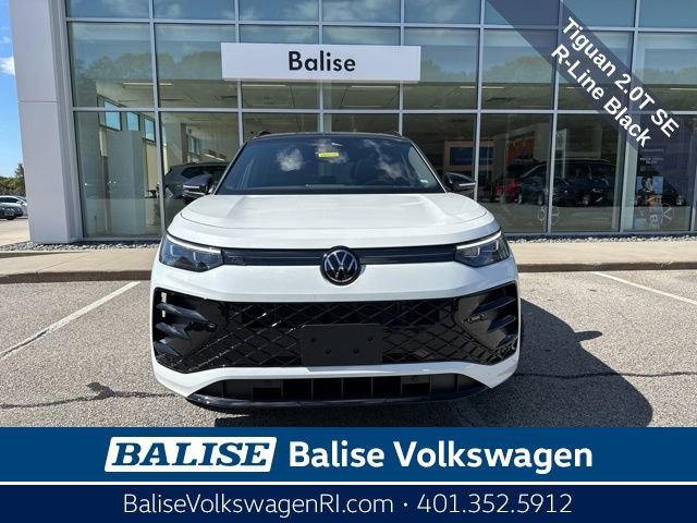 New 2025 Volkswagen Tiguan SE R-Line image 2