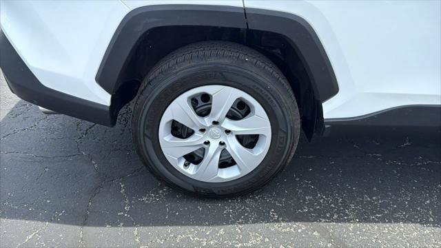 Certified 2025 Toyota RAV4 LE AWD/4WD image 14