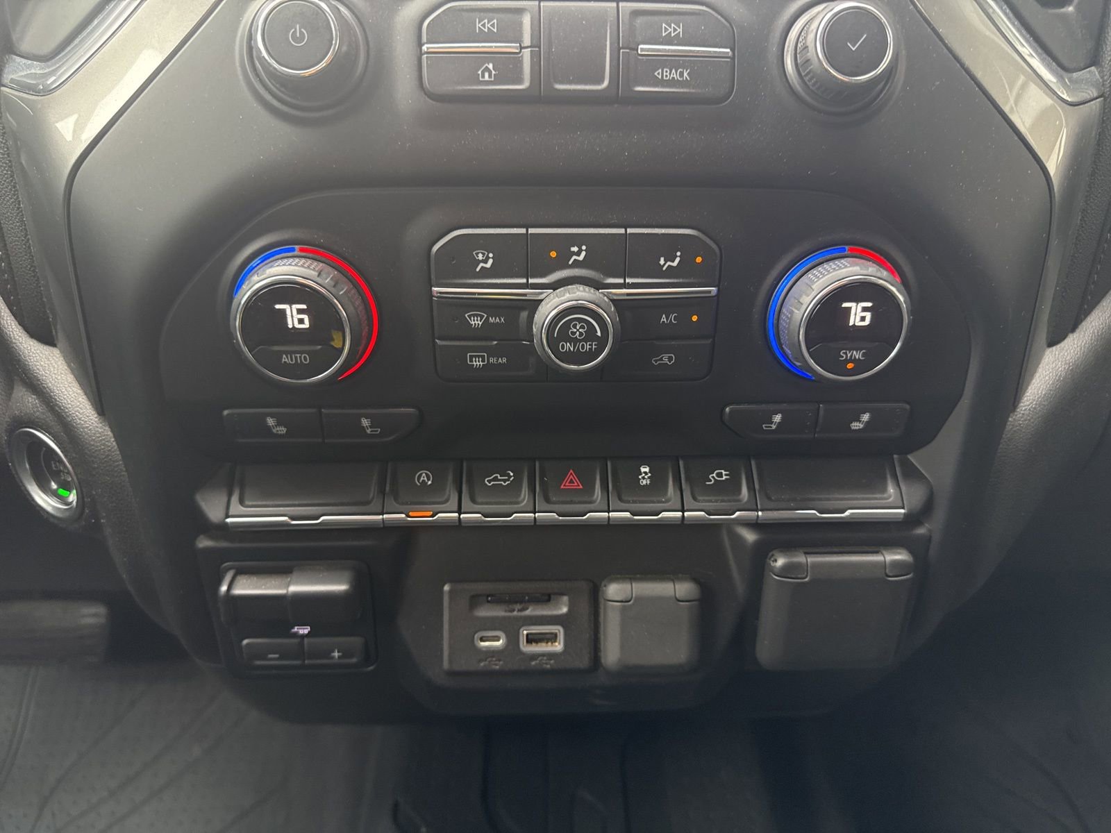 Used 2019 Chevrolet Silverado 1500 LT w/ All-Star Edition image 25