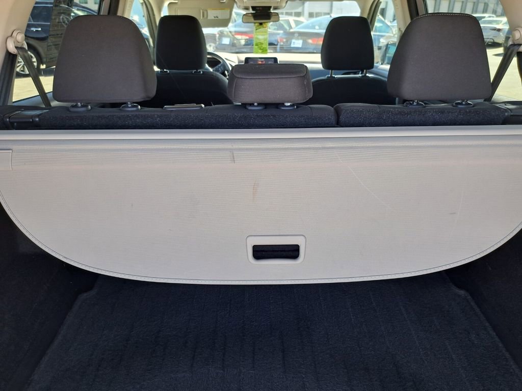 Used 2023 Nissan Rogue S image 27