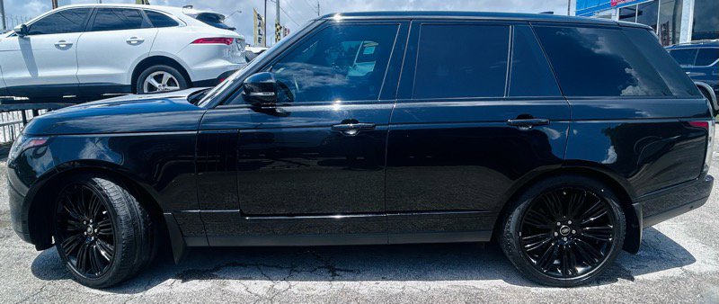 Used 2021 Land Rover Range Rover P525 Westminster Edition image 2