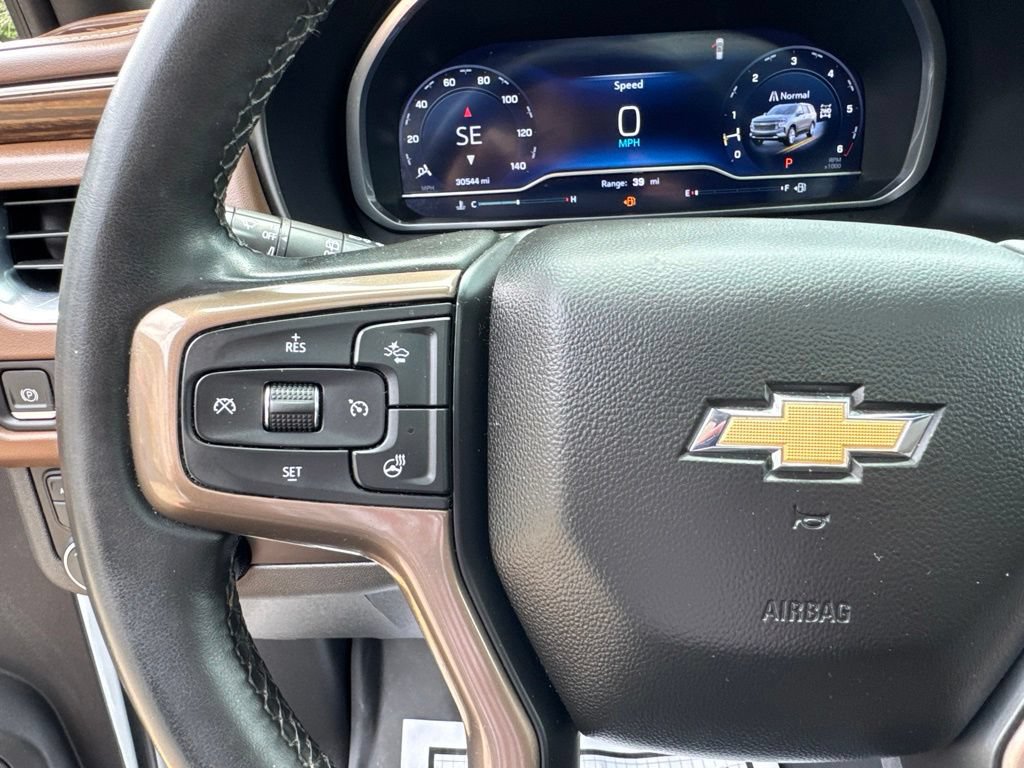 Used 2023 Chevrolet Suburban High Country AWD/4WD image 24