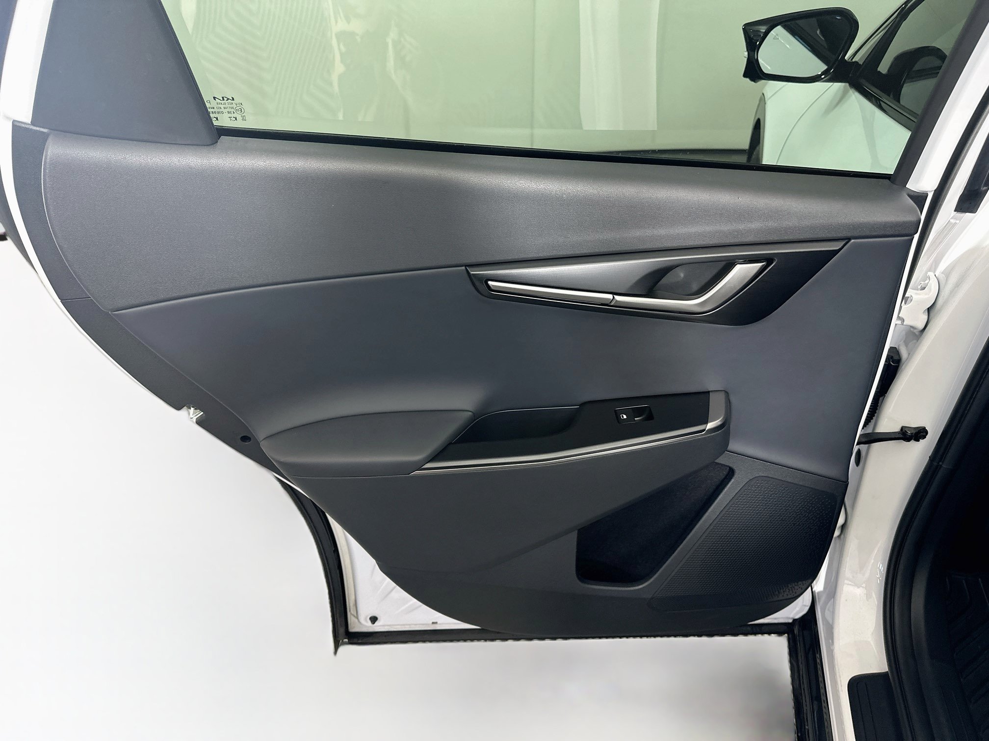 Used 2025 Kia EV6 Wind RWD image 26