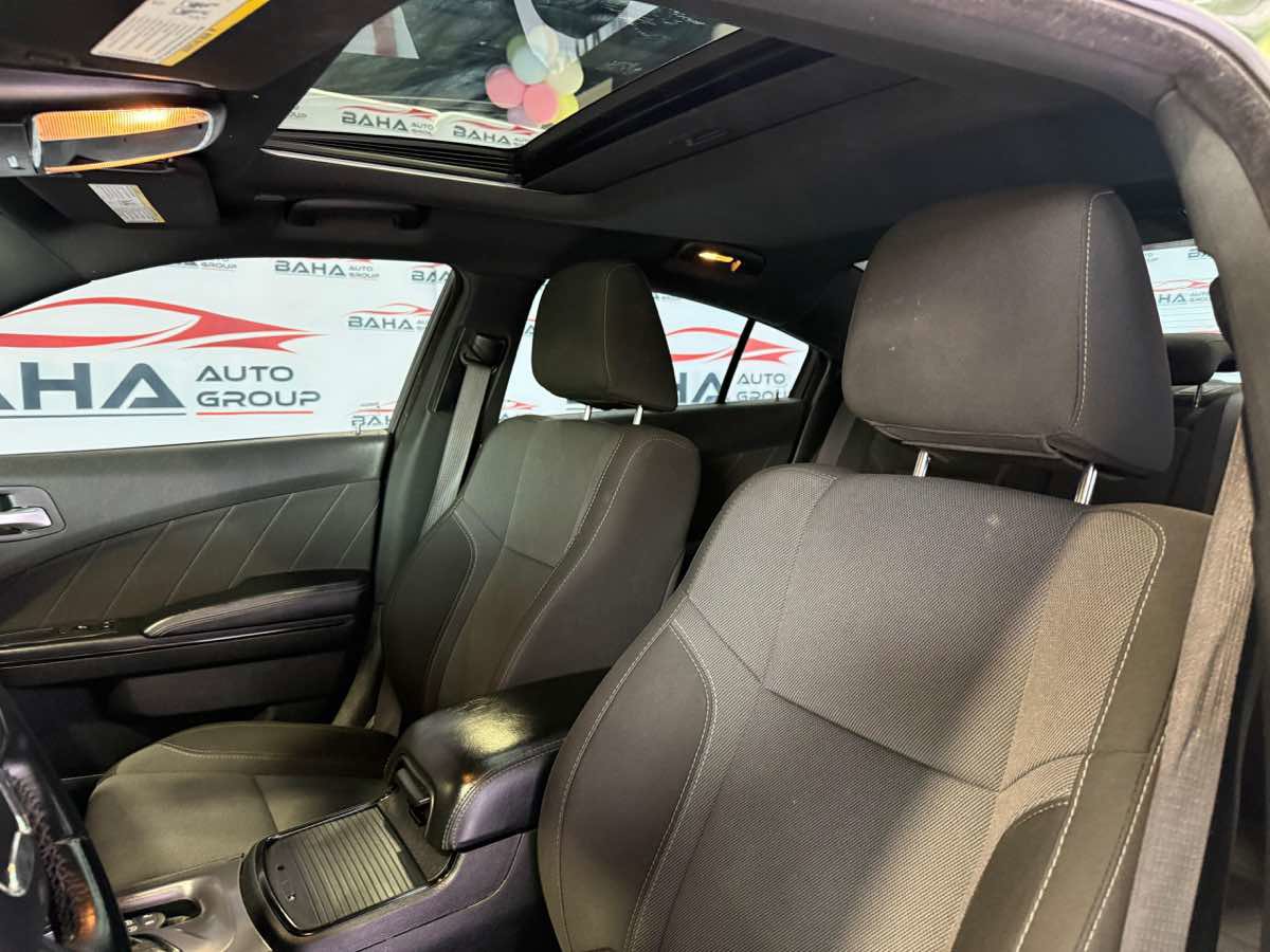 Used 2021 Dodge Charger SXT w/ Blacktop Package RWD image 34