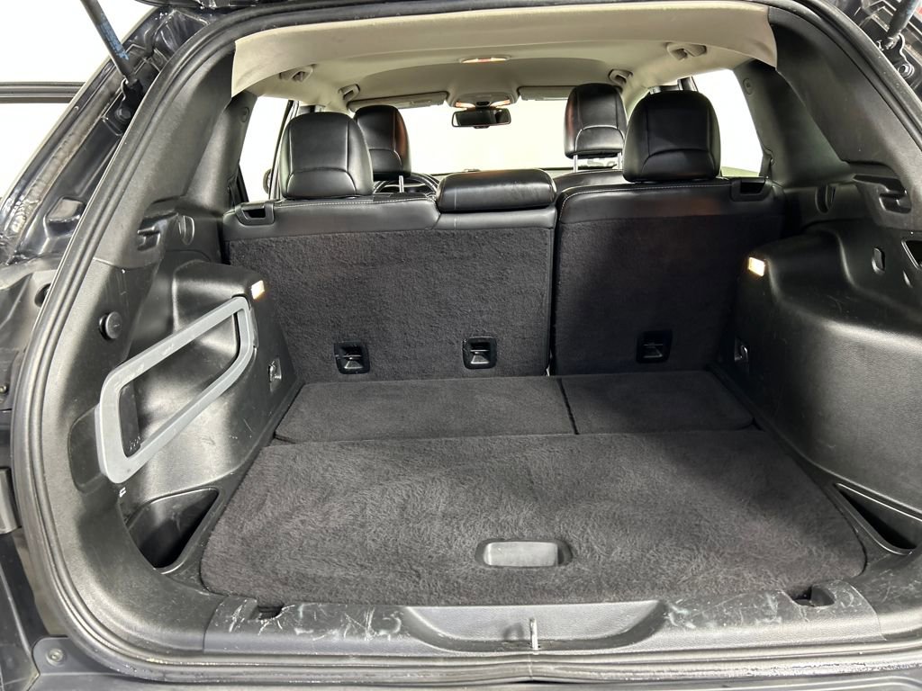 Used 2016 Jeep Cherokee Limited image 18