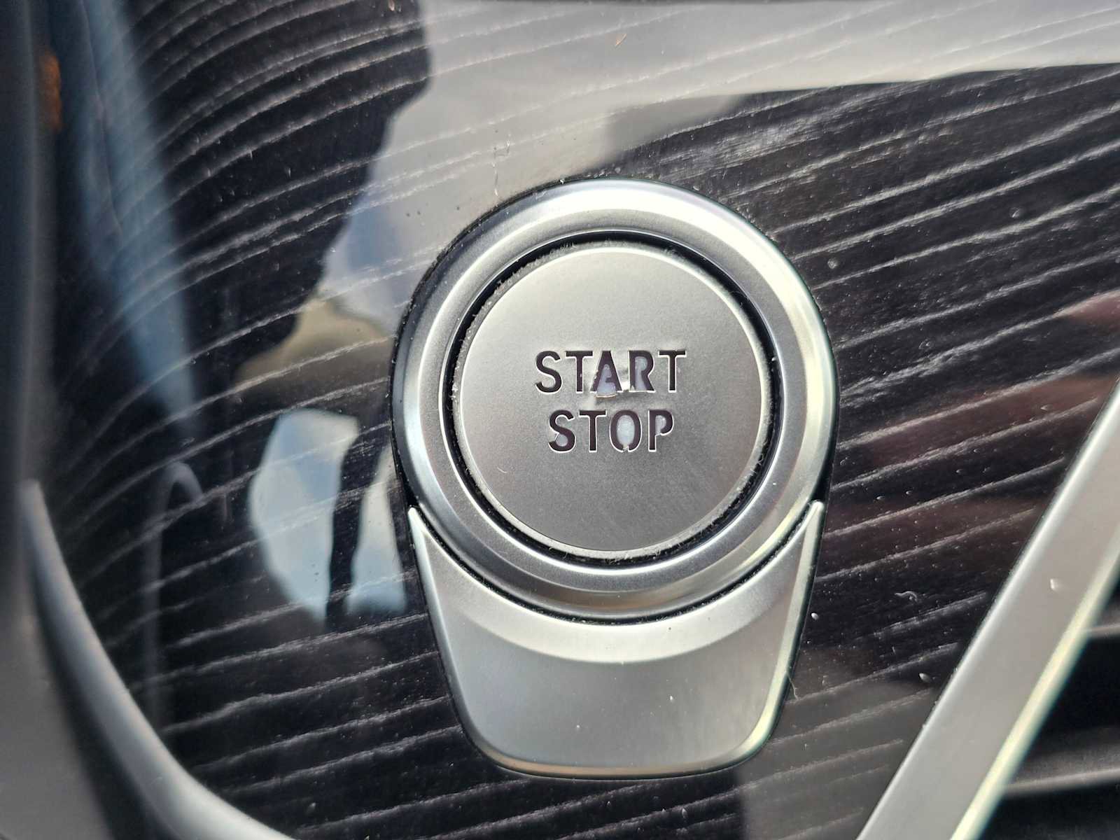 Used 2020 BMW 745e xDrive image 35