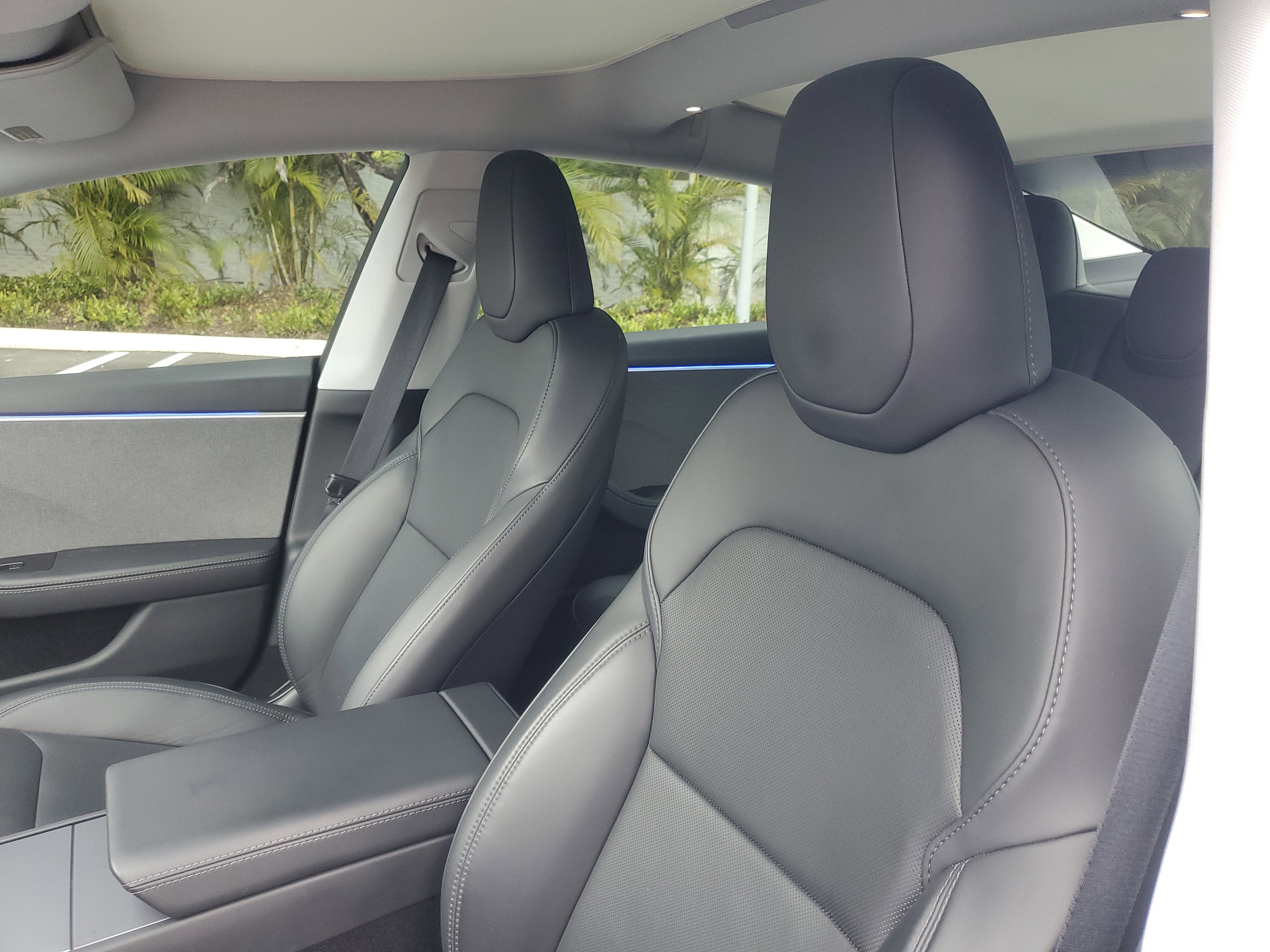 Used 2024 Tesla Model 3 Standard Range image 17