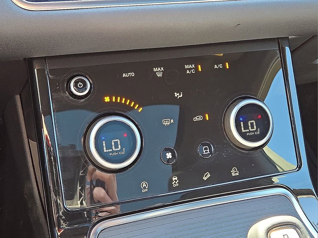 Used 2023 Land Rover Range Rover Evoque SE image 26