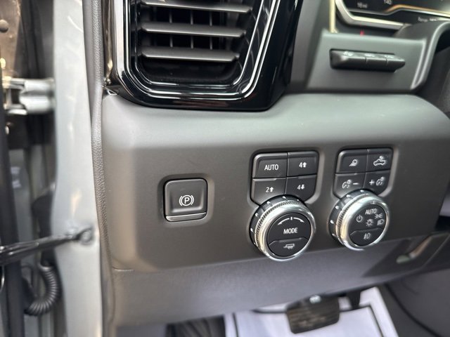 New 2025 GMC Sierra 2500 AT4 w/ AT4 Premium Plus Package image 32