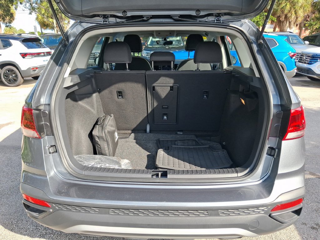 Certified 2023 Volkswagen Taos S FWD image 11