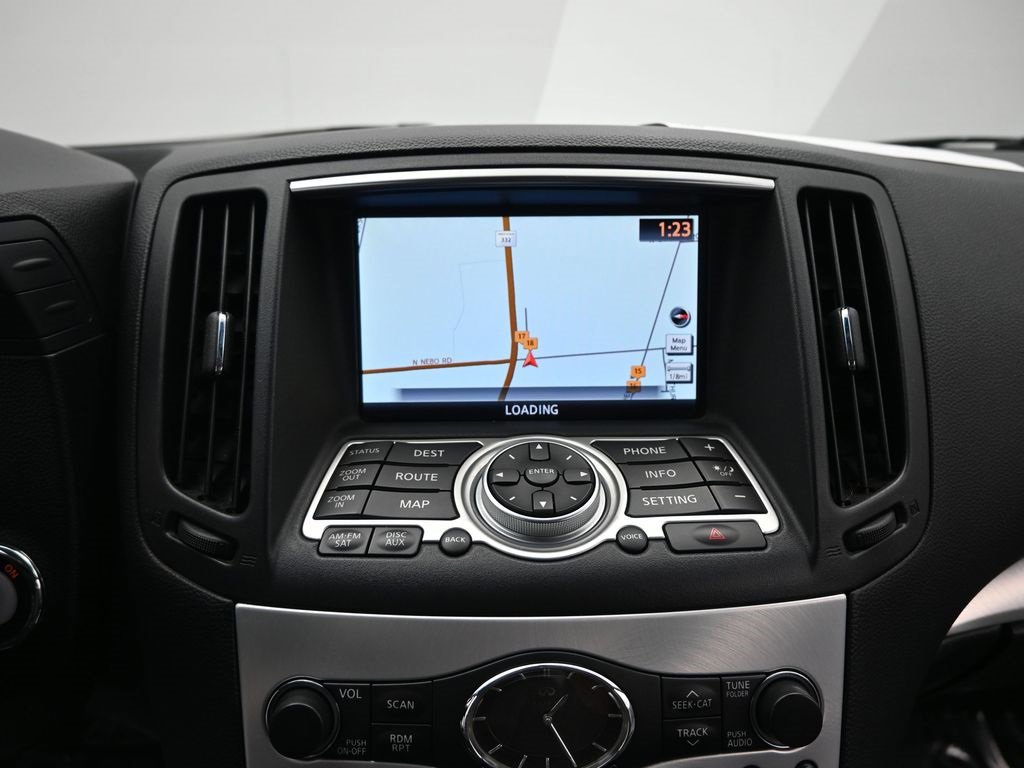 Used 2014 INFINITI Q60 Convertible w/ Premium Package image 22