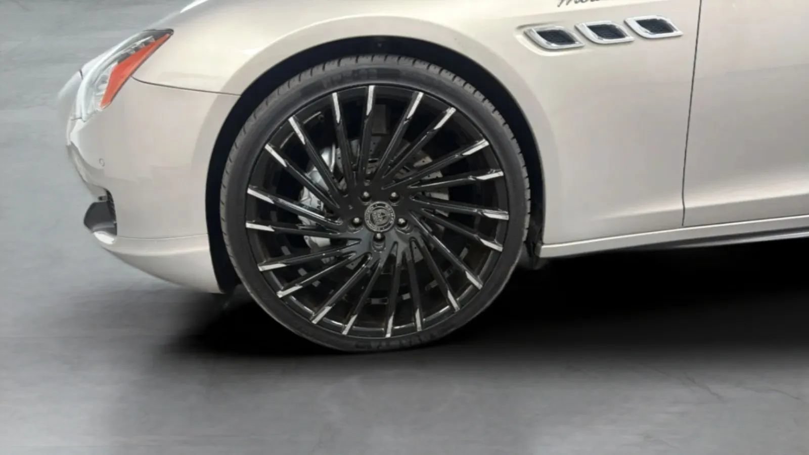Used 2014 Maserati Quattroporte S Q4 AWD/4WD image 28