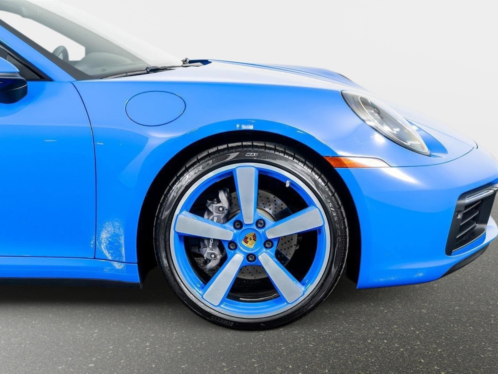 Used 2022 Porsche 911 Carrera RWD image 6