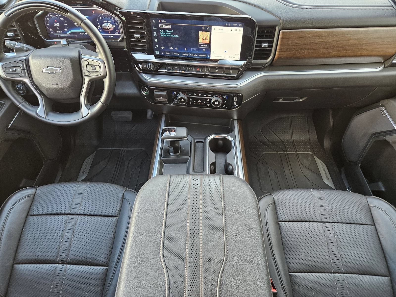Certified 2025 Chevrolet Silverado 1500 High Country w/ High Country Premium Package AWD/4WD image 31