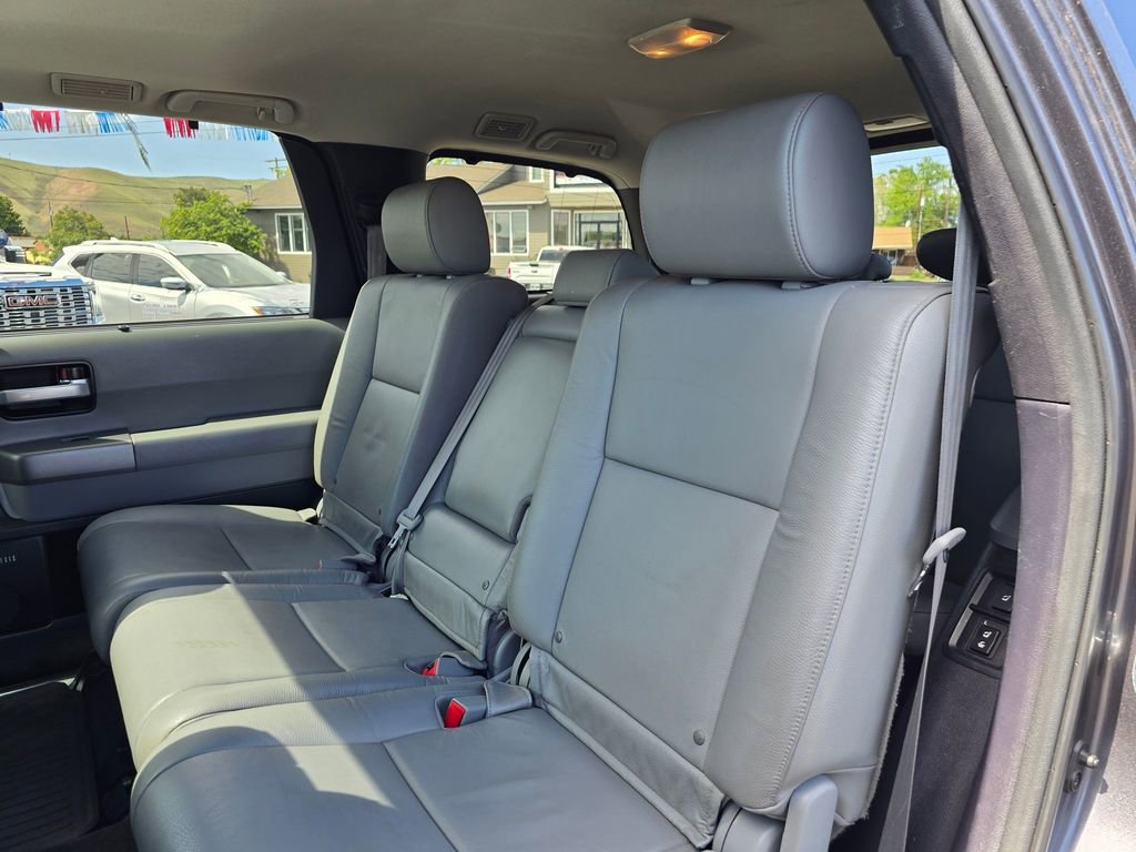 Used 2016 Toyota Sequoia Limited image 19