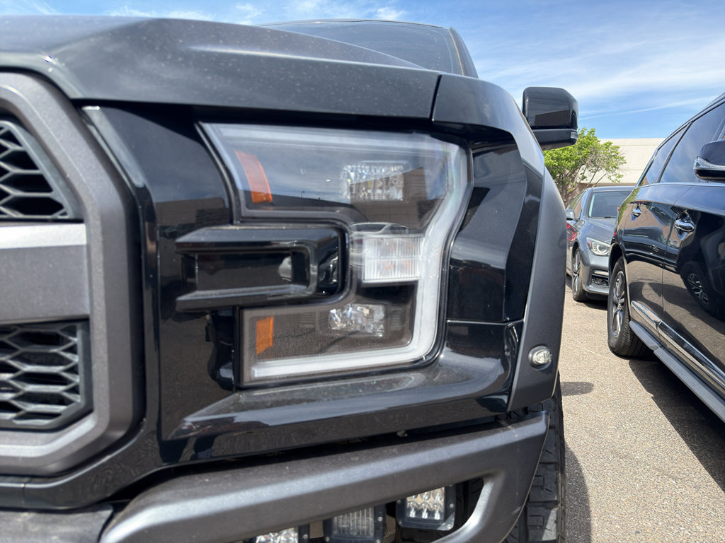 Used 2017 Ford F150 Raptor w/ Equipment Group 802A Luxury AWD/4WD image 2