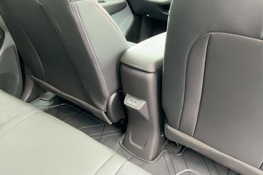 New 2027 Chevrolet Bolt RS w/ Technology Package FWD image 20