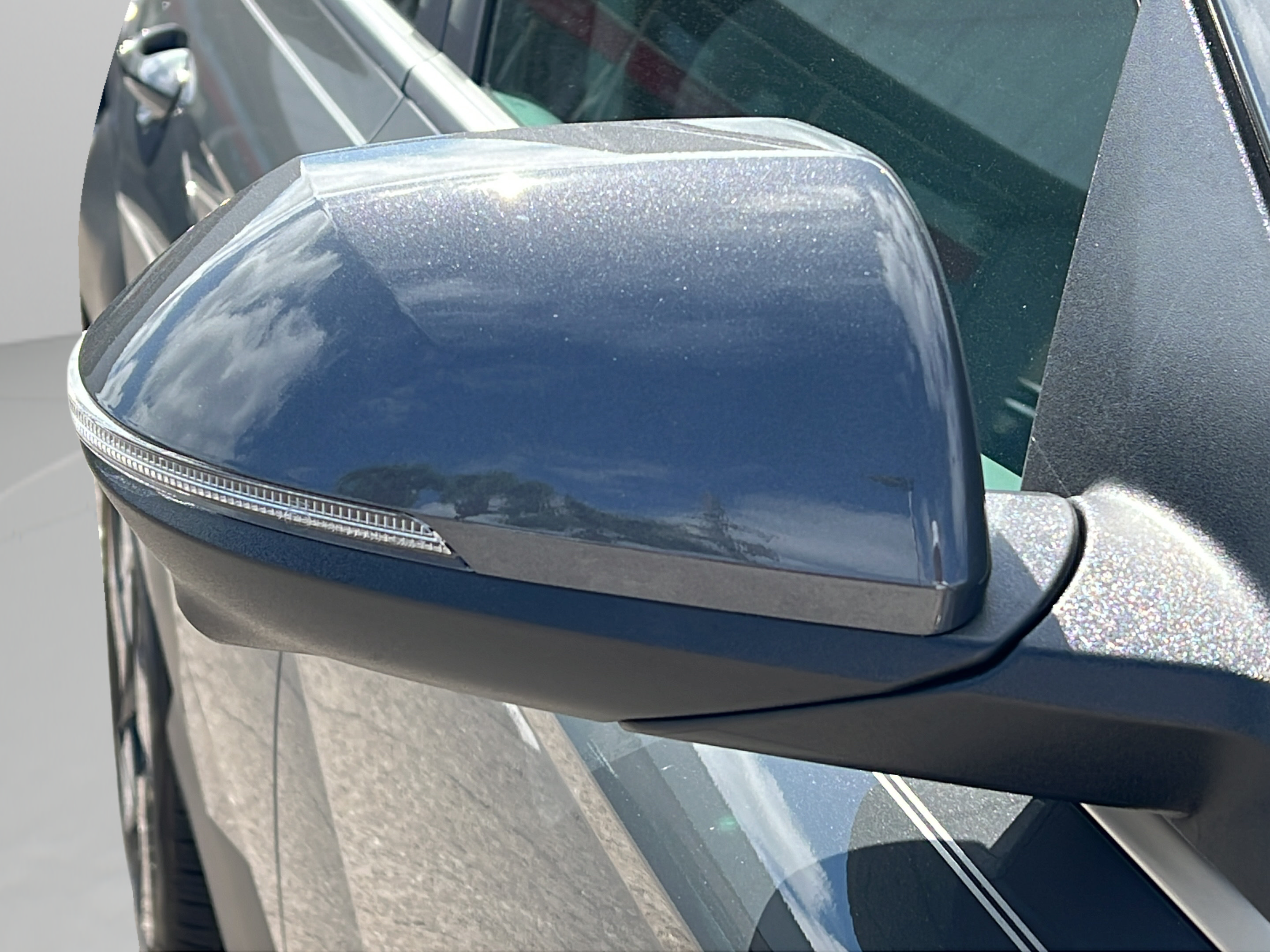 Certified 2025 Hyundai Kona Limited FWD image 29
