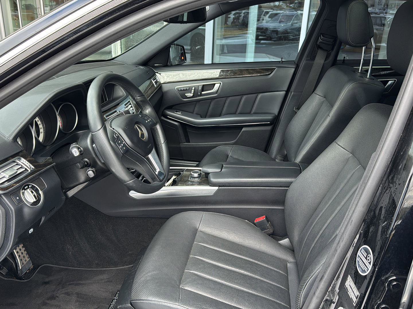 Used 2016 Mercedes-Benz E 400 E 400 image 8