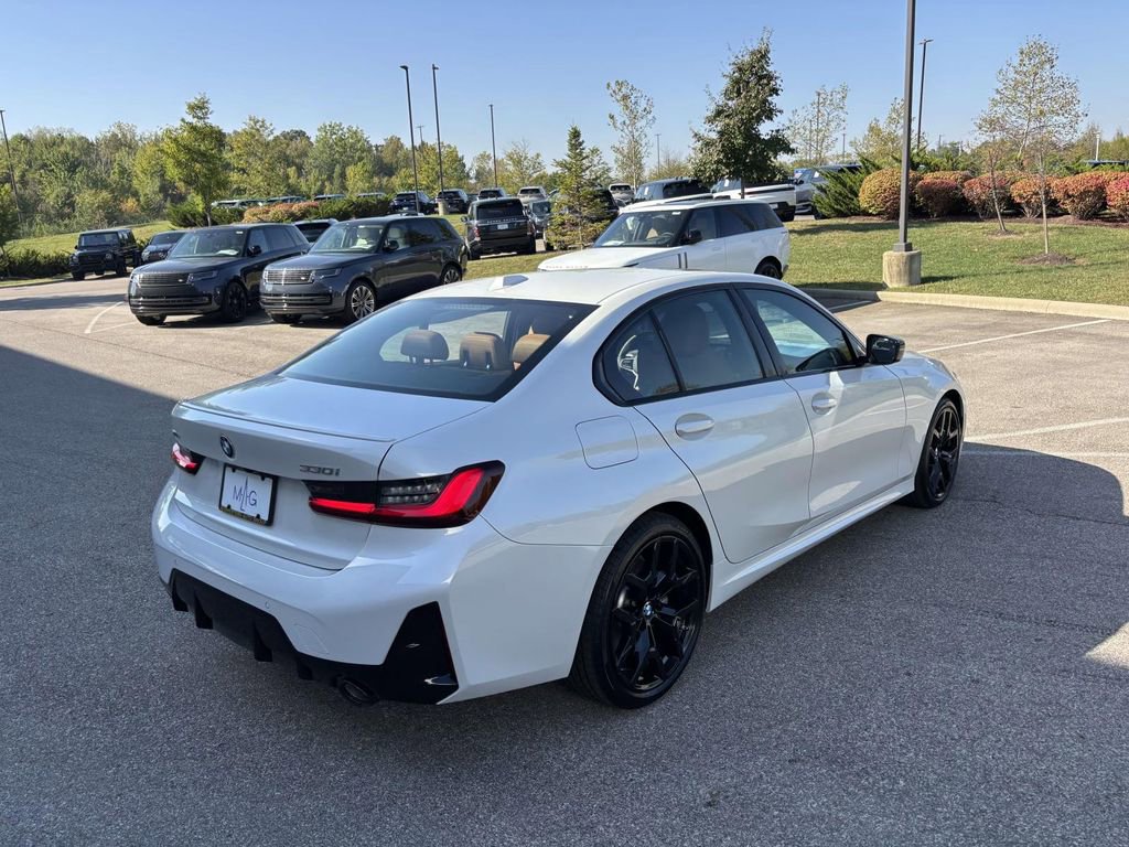 New 2025 BMW 330i xDrive Sedan w/ M Sport Package image 7