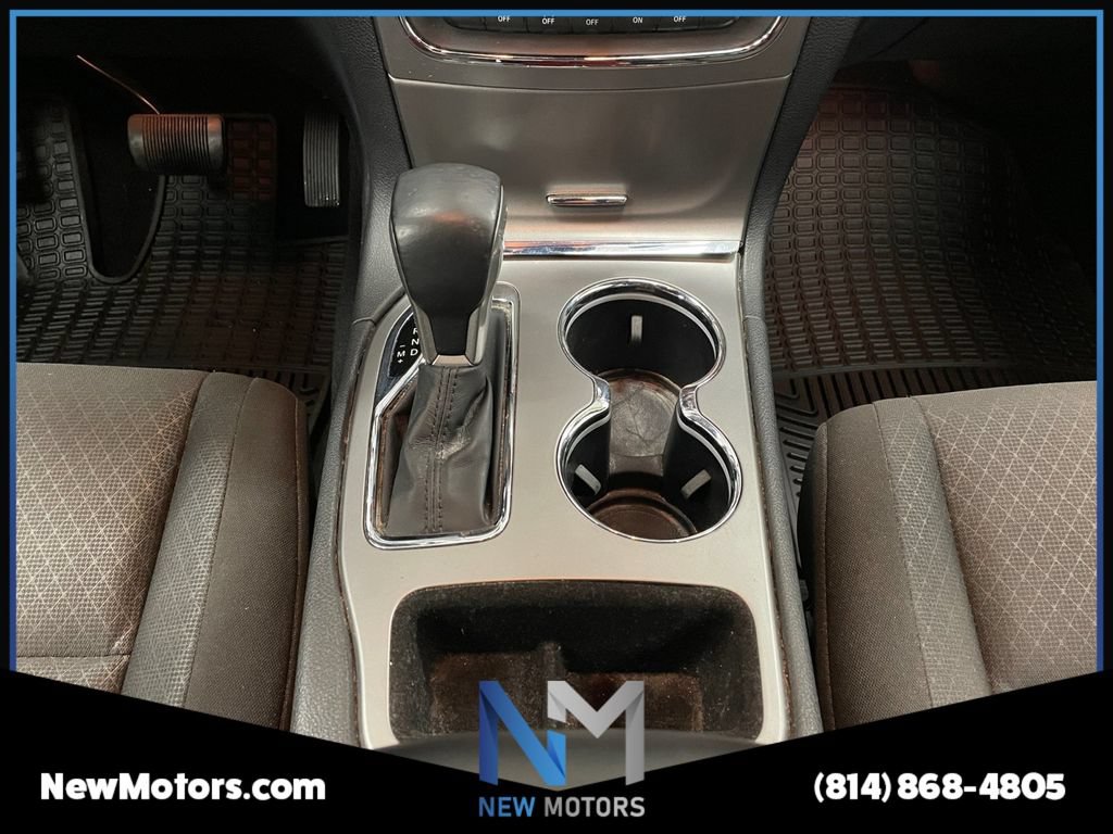 Used 2020 Jeep Grand Cherokee Laredo w/ Security & Convenience Group AWD/4WD image 9