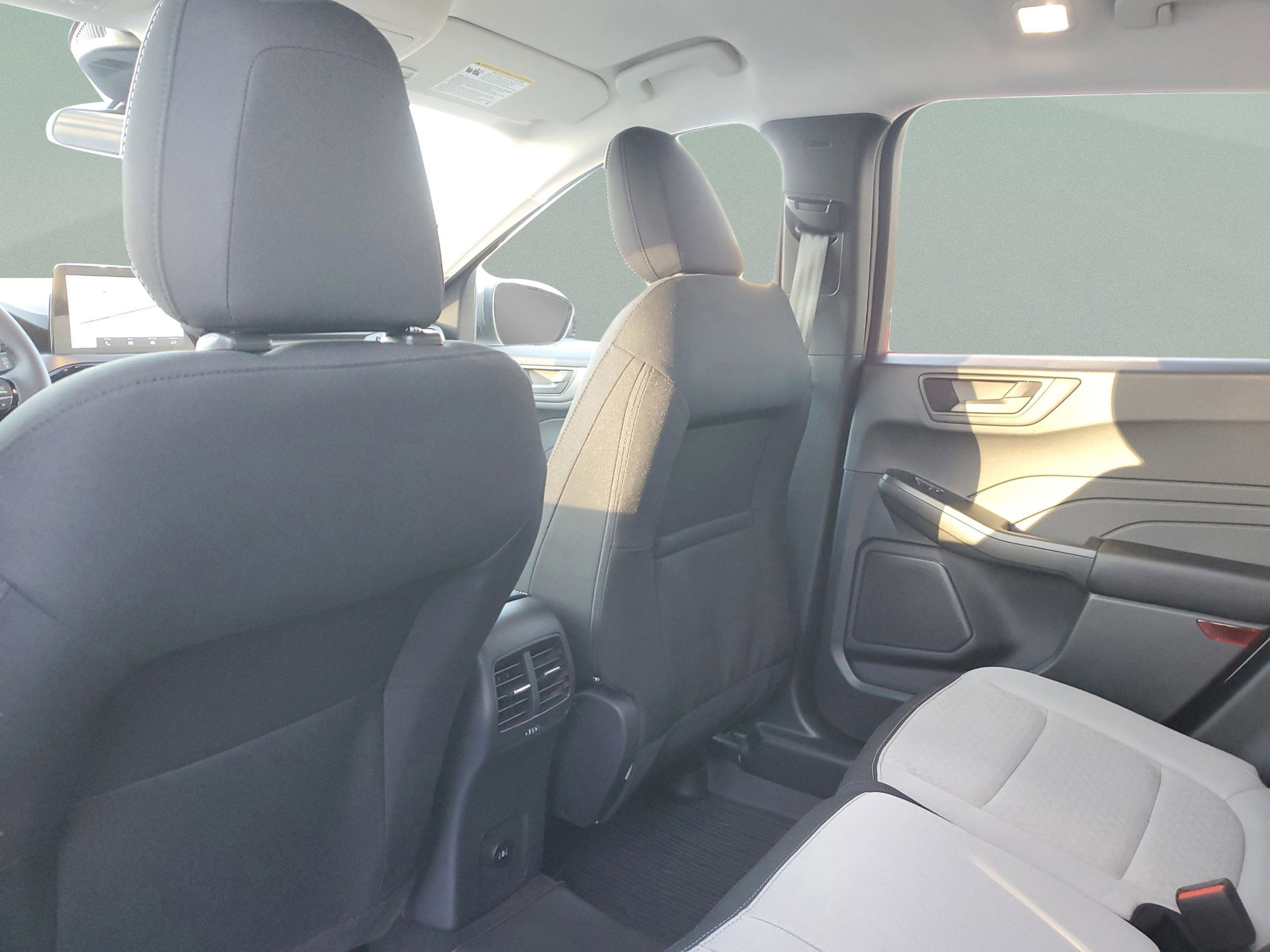 New 2026 Ford Escape Active w/ Cold Weather Package image 7