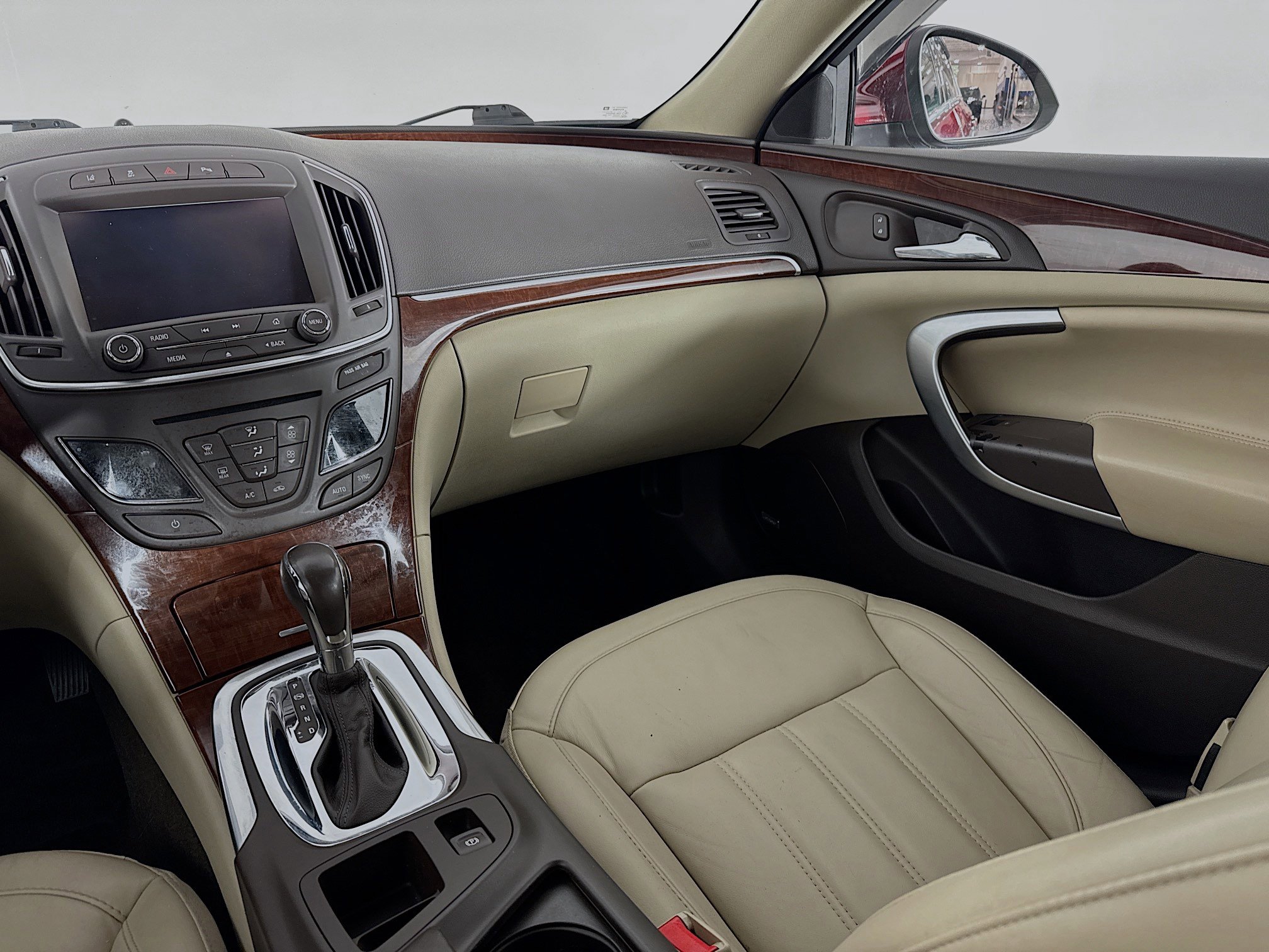Used 2016 Buick Regal Premium w/ Driver Confidence Package #1 FWD image 24